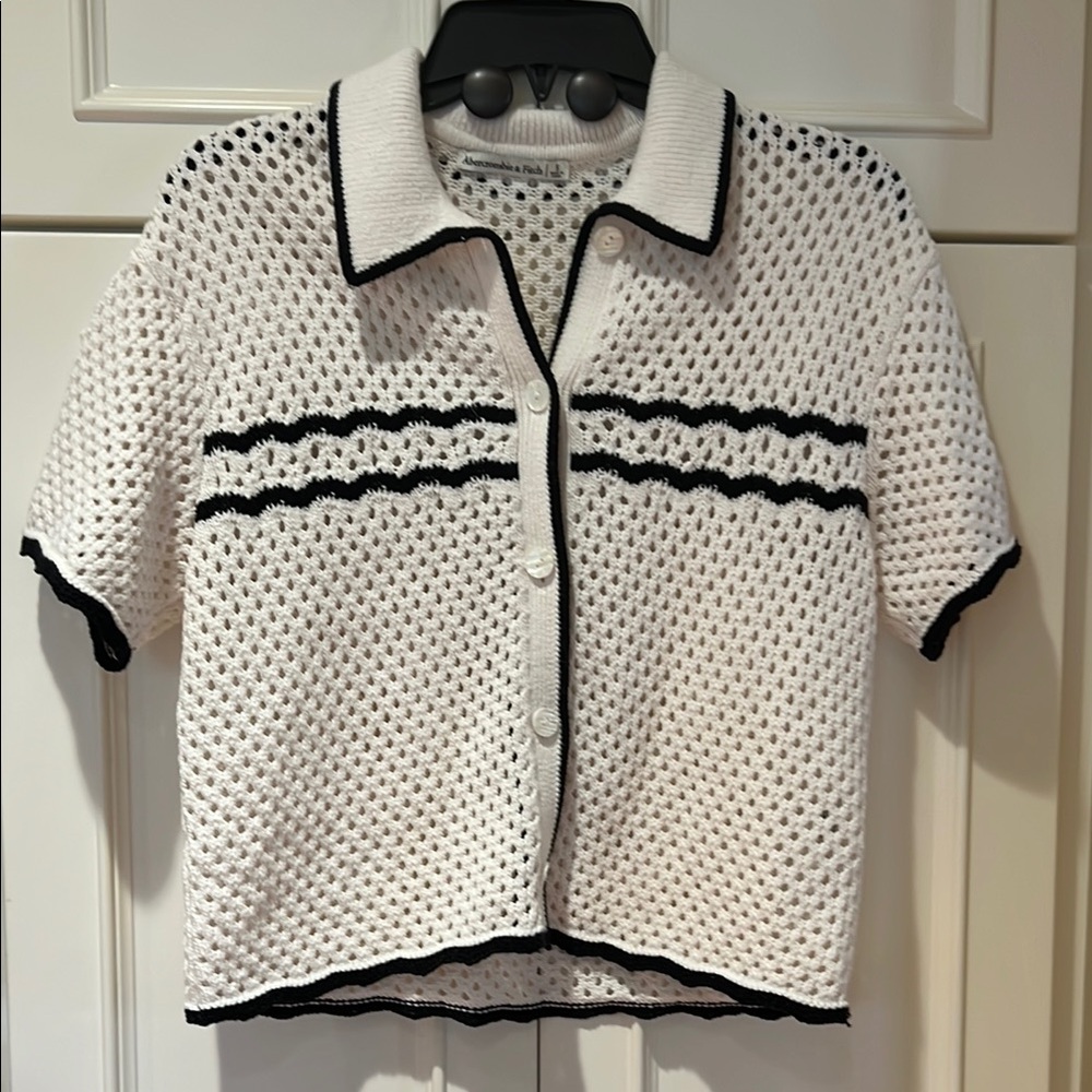 Abercrombie & Fitch Black and White Cardigan with Nordic Pattern